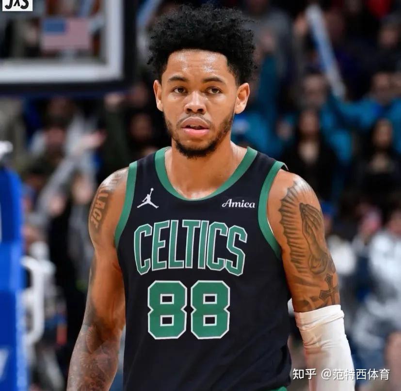 包含波士顿凯尔特人迎CBA季后赛关键赛，窗口期门线救险，目标明确，阵容厚度经受考验的词条